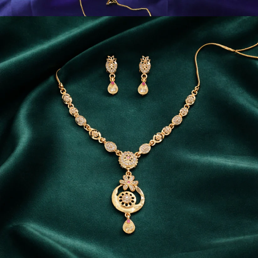 RR3OI7iZWL Stylish Gold-Tone Circular Pendant Necklace Set with Floral Accent & Matching Earrings - Image 1